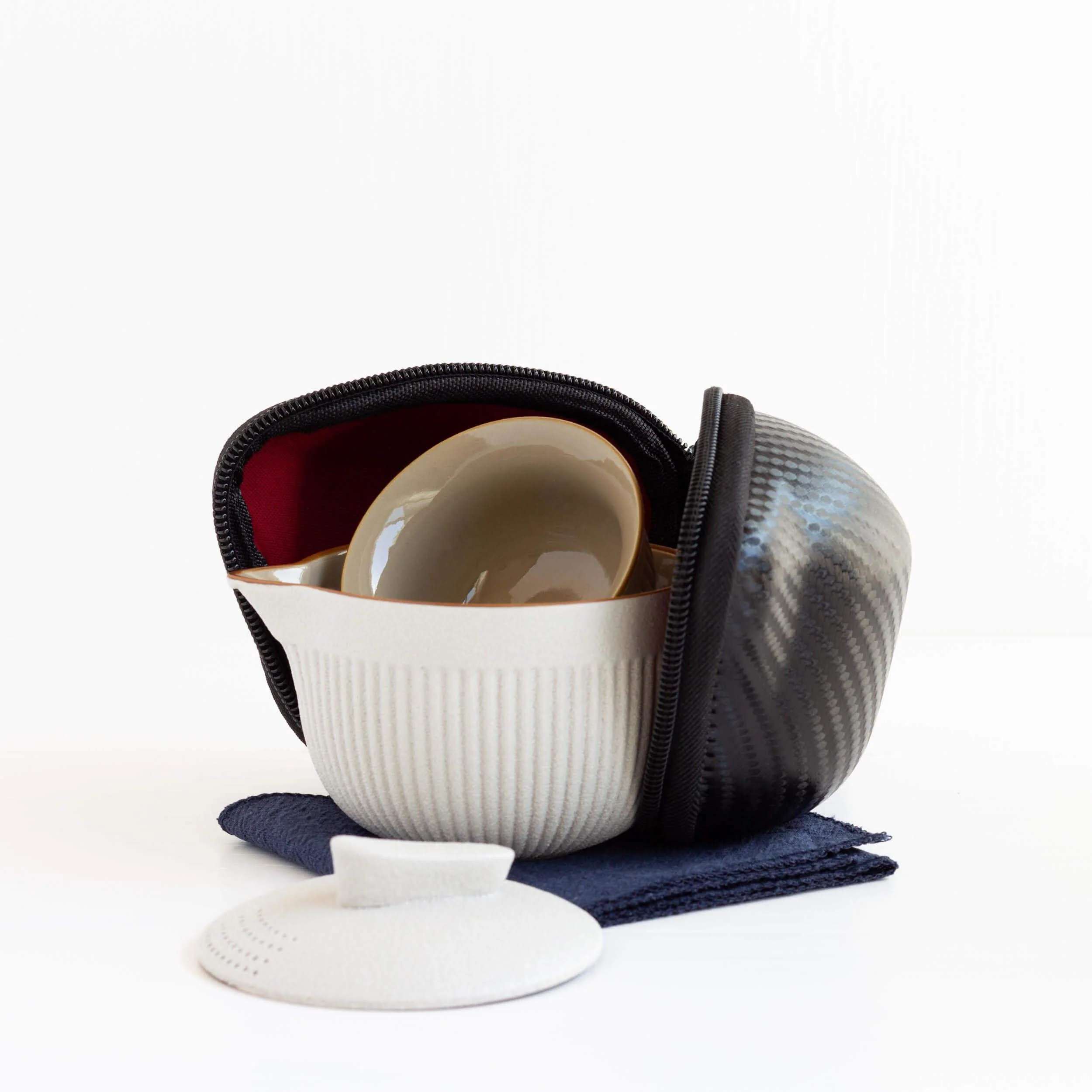 Travel Tea Set with Case - Image 4